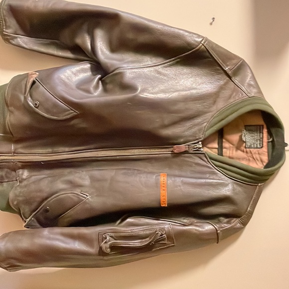 Vintage Avirex leather jacket - Picture 2 of 7